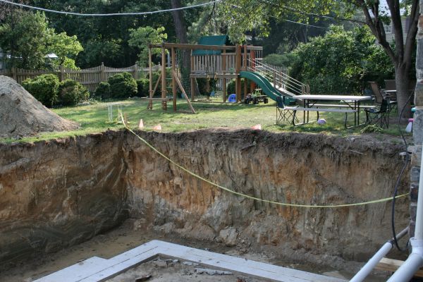 Footer Digging in Destin